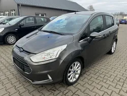Grau Gebraucht 2015 Ford B-MAX Titanium Van / Kleinbus | 7.700 € (Etwas zu teuer)