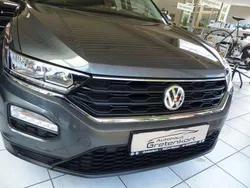 Indiumgrau metallic Gebraucht 2018 VW T-Roc Basis SUV | 17.900 € (Teuer)