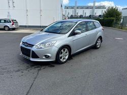 Silber Gebraucht 2012 Ford Focus Kombi | 2.200 € (Superpreis)