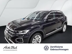 Schwarz (deep black perleffekt) Gebraucht 2024 VW T-Roc Pro SUV | 29.940 € (Fairer Preis)