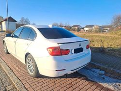 Weiß Gebraucht 2014 BMW 320 Sport Line Limousine | 16.200 € (Etwas zu teuer)