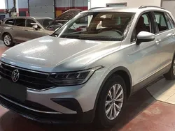 Silber Gebraucht 2021 VW Tiguan Life SUV | 23.999 € (Guter Preis)