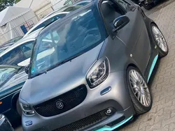 Grau Gebraucht 2017 Smart ForTwo Cabrio Brabus Cabrio | 12.990 € (Fairer Preis)
