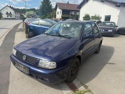 Blau Gebraucht 2000 VW Polo Limousine | 500 € (Superpreis)