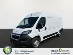 Kaolinweiß Gebraucht 2024 Peugeot Boxer Van | 28.090 € (Superpreis)