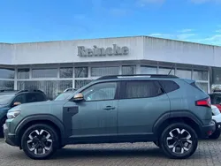 Grün Gebraucht 2024 Dacia Duster Extreme SUV | 25.790 € (Fairer Preis)