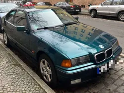 Grün Gebraucht 1998 BMW 316 Coupé | 2.000 € (Fairer Preis)