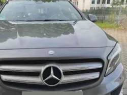 Grau Gebraucht 2015 Mercedes GLA200 SUV | 9.500 €