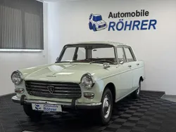 Grün Gebraucht 1967 Peugeot 404 Limousine | 11.990 €