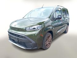 Grün Gebraucht 2024 Toyota Proace Verso City Kombi | 31.488 € (Guter Preis)