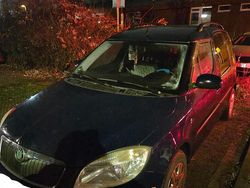 Blau Gebraucht 2009 Skoda Roomster Van / Kleinbus | 800 €