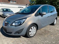 Braun Gebraucht 2011 Opel Meriva Innovation Van / Kleinbus | 6.890 € (Fairer Preis)
