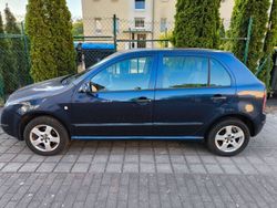 Blau Gebraucht 2003 Skoda Fabia Classic Kleinwagen | 1.400 € (Fairer Preis)
