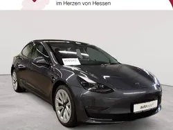 Grau Gebraucht 2022 Tesla Model 3 Limousine | 26.389 € (Fairer Preis)