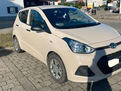 Beige Gebraucht 2014 Hyundai i10 Kleinwagen | 6.900 € (Fairer Preis)