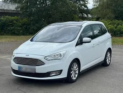 Weiß Gebraucht 2016 Ford Grand C-Max Van / Kleinbus | 12.999 € (Etwas zu teuer)