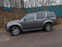 Grau Gebraucht 2008 Nissan Pathfinder SUV | 6.500 € (Fairer Preis)