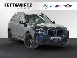 Carbonschwarz metallic Gebraucht 2024 BMW X7 M Sport SUV | 98.900 € (Superpreis)