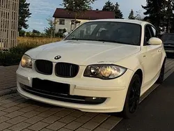 Weiß Gebraucht 2007 BMW 118 Sport Line Kleinwagen | 2.500 € (Guter Preis)