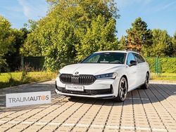 Weiß Gebraucht 2025 Skoda Superb SportLine Kombi | 46.400 € (Fairer Preis)