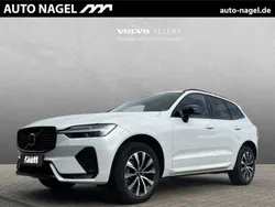 Crystal white / metallic (metallic) Gebraucht 2023 Volvo XC60 Plus SUV | 41.880 € (Superpreis)