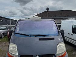 Blau Gebraucht 2002 Renault Trafic Van / Kleinbus | 2.999 €