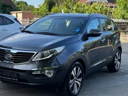 Grau Gebraucht 2012 Kia Sportage Vision SUV | 11.000 € (Fairer Preis)