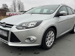 Grau Gebraucht 2011 Ford Focus Kombi | 6.100 € (Etwas zu teuer)