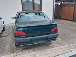 Grün Gebraucht 1996 Peugeot 306 Limousine | 500 € (Superpreis)