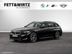 Black sapphire Gebraucht 2025 BMW 330 Efficient Dynamics Kombi | 38.954 € (Guter Preis)