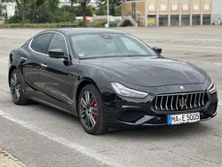 Schwarz Gebraucht 2018 Maserati Ghibli Coupé | 39.999 € (Teuer)