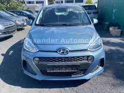 Aqua sparkling / met Gebraucht 2017 Hyundai i10 Trend Kleinwagen | 6.800 € (Fairer Preis)
