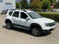 Weiß Gebraucht 2014 Dacia Duster Prestige SUV | 11.990 € (Fairer Preis)