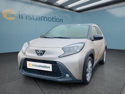 Beige Gebraucht 2022 Toyota Aygo Kleinwagen | 14.899 € (Fairer Preis)