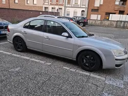 Silber Gebraucht 2001 Ford Mondeo Limousine | 1.750 € (Fairer Preis)