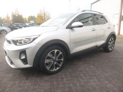Silber Gebraucht 2018 Kia Stonic Platinum SUV | 13.899 € (Fairer Preis)