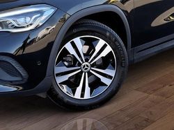 Schwarz Gebraucht 2020 Mercedes GLA200 Night SUV | 29.780 € (Guter Preis)