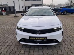 Jade weiss/arktis weiss Gebraucht 2022 Opel Astra Edition Kleinwagen | 15.500 € (Fairer Preis)
