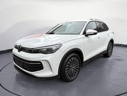 Weiß Gebraucht 2024 VW Tiguan IQ Drive SUV | 35.990 € (Guter Preis)