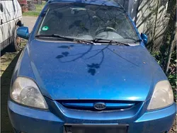 Blau Gebraucht 2004 Kia Rio Kombi | 700 €
