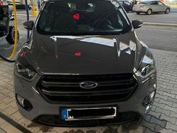 Grau Gebraucht 2019 Ford Kuga ST-Line SUV | 22.000 € (Teuer)