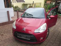Rot Gebraucht 2010 Citroën C3 Kleinwagen | 3.500 €