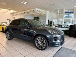 Grau Gebraucht 2017 Porsche Macan S SUV | 43.850 € (Fairer Preis)