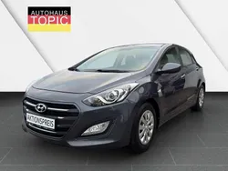 Micron grey / met Gebraucht 2016 Hyundai i30 Classic Kleinwagen | 9.499 € (Fairer Preis)