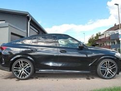 Saphirschwarz Gebraucht 2020 BMW X6 M Sport SUV | 50.990 € (Etwas zu teuer)