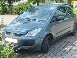 Grün Gebraucht 2006 Mitsubishi Colt Kleinwagen | 3.000 €