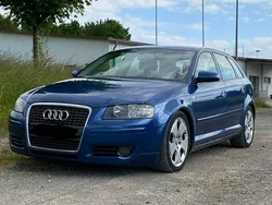 Blau Gebraucht 2005 Audi A3 Sportback Ambition Limousine | 1.400 € (Guter Preis)