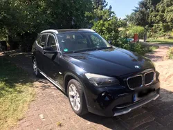 Schwarz Gebraucht 2011 BMW X1 SUV | 5.750 €