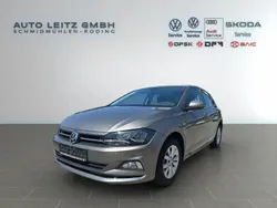 Grau limestone grey Gebraucht 2020 VW Polo Highline Limousine | 16.900 € (Fairer Preis)