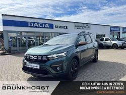 Grün (zedergrün) Neu 2025 Dacia Jogger Extreme Van / Kleinbus | 22.490 € (Fairer Preis)